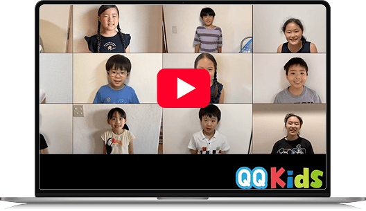 パソコンに動画のサムネイルが表示されている画像