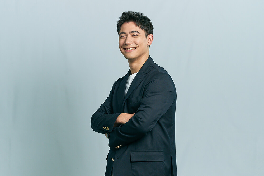 QQEnglish公式アンバサダー 国山ハセン氏