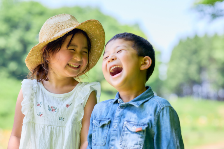 憧れの人に伝えたい!英語で正しく感情を伝えるフレーズを紹介 - 英語ブログ - こども専門オンライン英会話【QQキッズ】